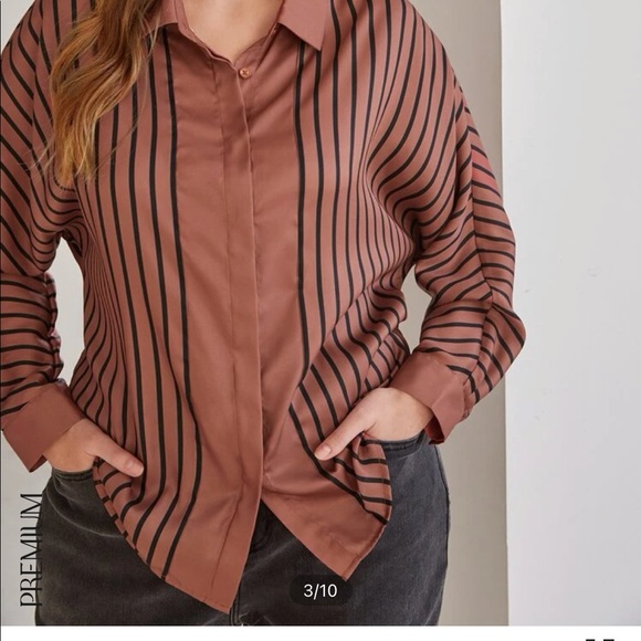 Set of three blouses , white and brown are new the other one used - Picture 5 of 7